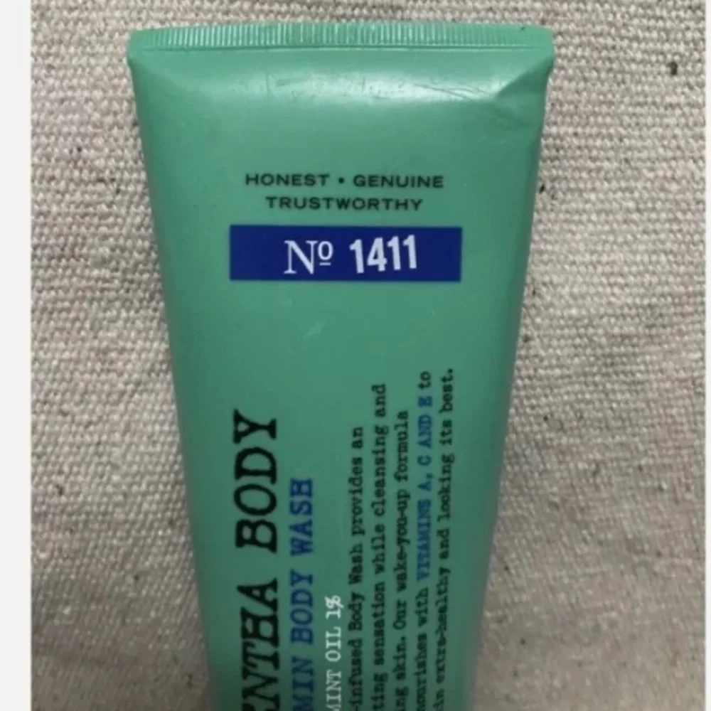 Bath & Body Works C.O. Bigelow Mentha Peppermint Vitamin Shower Body Wash 8 oz